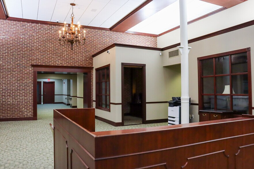 More Photos Of 800 Market St, Chattanooga Apartments For Sale