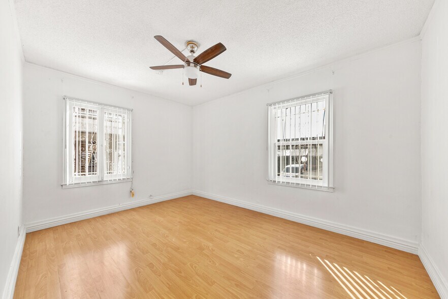 More Photos Of 1716 Winona Avenue, Los Angeles Multifamily For Sale