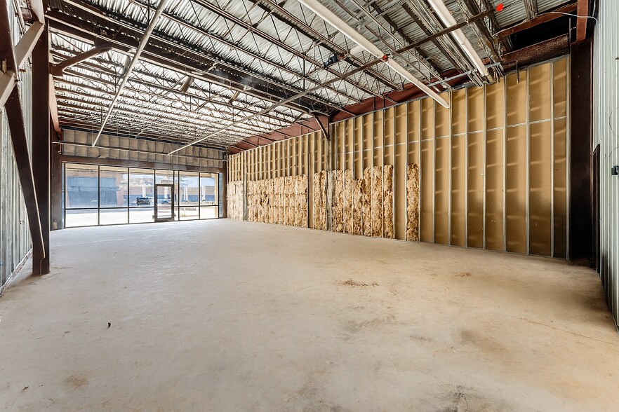 More Photos Of 4899 Highway 6, Missouri City Restaurant For Sale