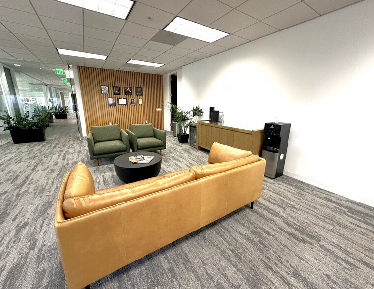 More Photos Of 15303 Ventura Blvd, Sherman Oaks Office For Lease