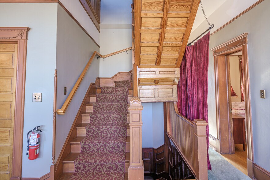 More Photos Of 310 E 2nd St, Trinidad Hospitality For Sale