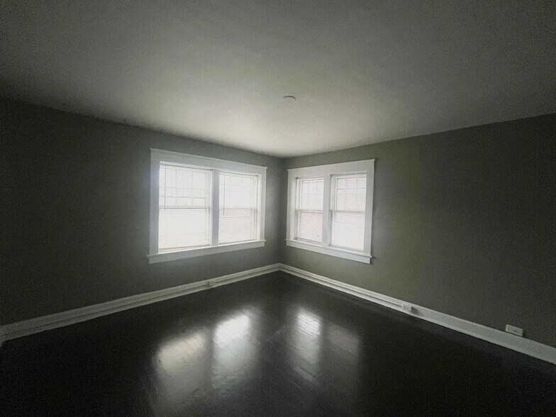More Photos Of 3909-3911 Scarritt Ave, Kansas City Apartments For Sale