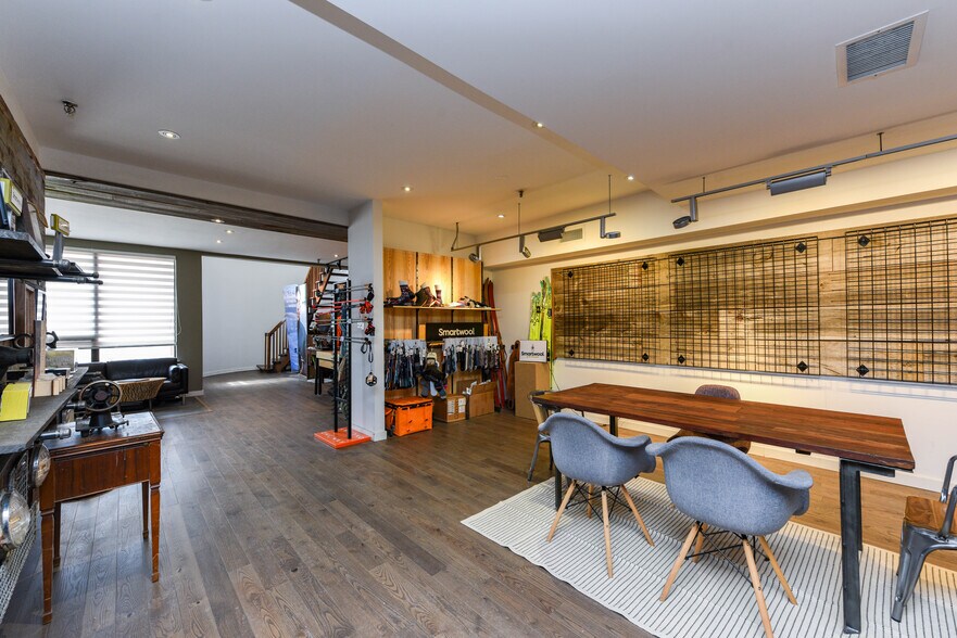 More Photos Of 750 Oakdale Rd, Toronto Light Distribution For Sale