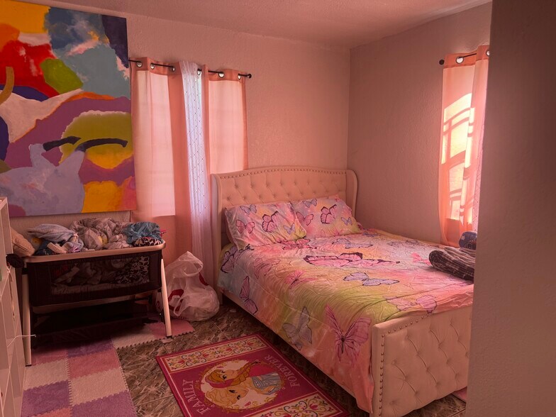 More Photos Of 655 Ne 80th St, Miami Multifamily For Sale