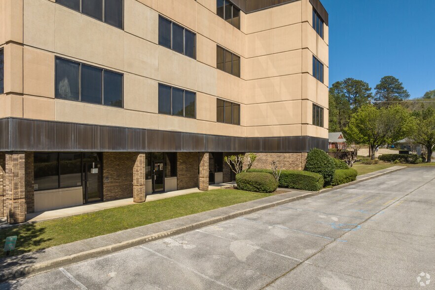 More Photos Of 1100 E Park Dr, Birmingham Medical For Sale