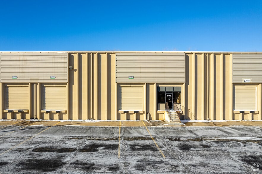 More Photos Of 8340-8460 Flint St, Lenexa Warehouse For Lease