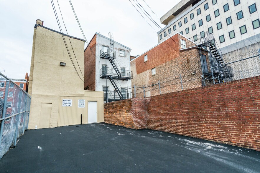More Photos Of 115 W Mulberry St, Baltimore Office Residential For Sale