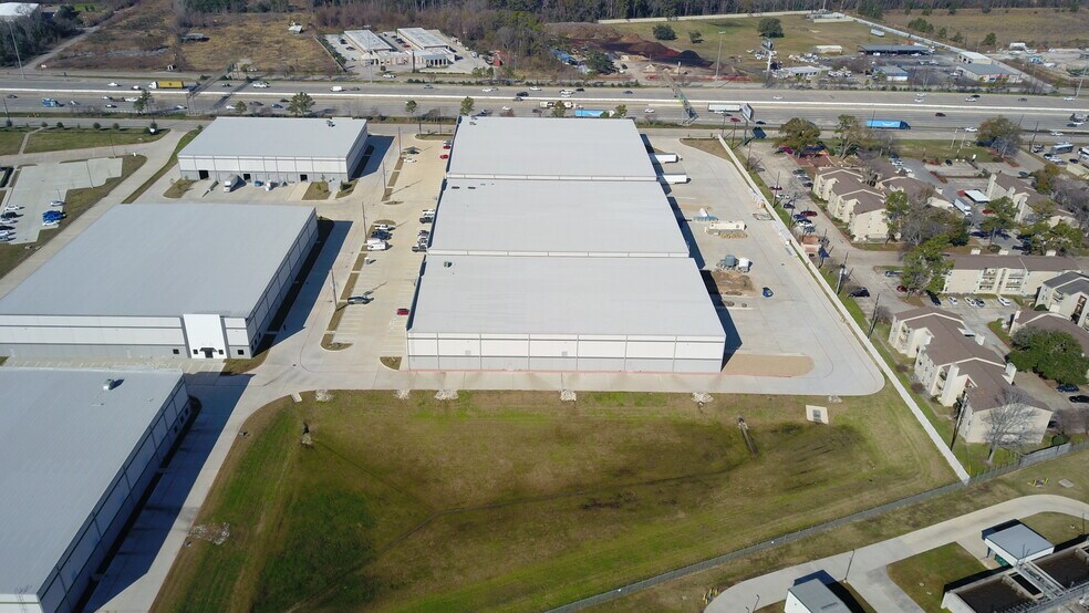 More Photos Of 17620 Eastex Fwy, Humble Industrial For Sale
