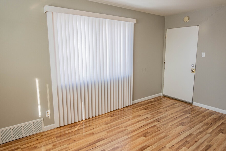 More Photos Of 3166 Arkansas Ave, Saint Louis Apartments For Sale