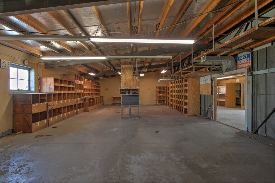 More Photos Of 1895 Frontage Rd, Mora Manufacturing For Sale