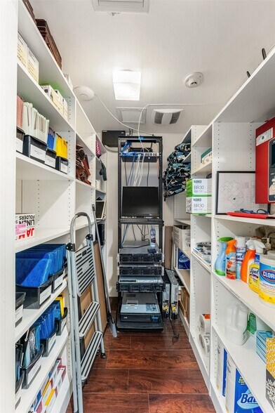 More Photos Of 525 N Harbor City Blvd, Melbourne Office For Sale