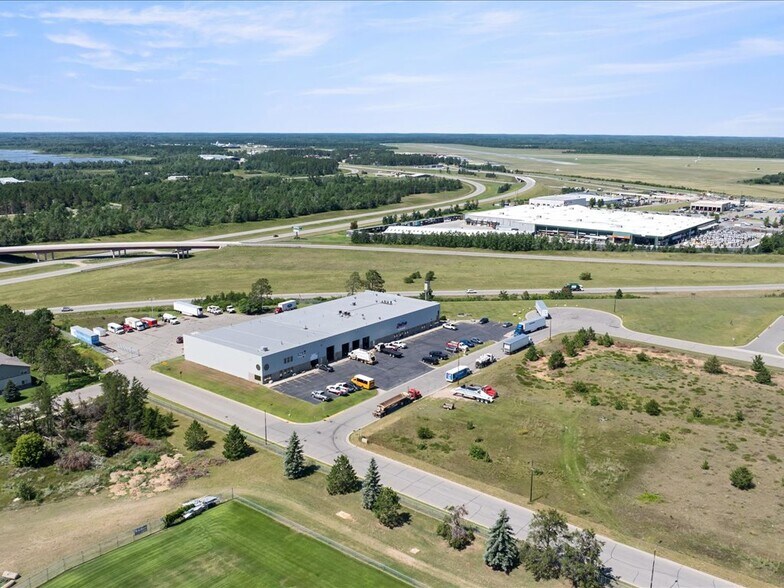 More Photos Of 2301 Johanneson Dr NW, Bemidji Light Distribution For Lease