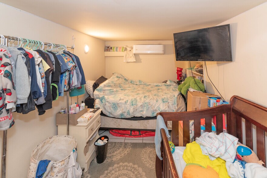 More Photos Of , Arbutus Multifamily For Sale