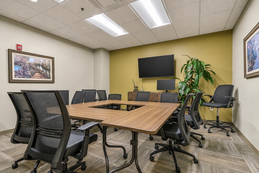 More Photos Of 400-444 Clinchfield St, Kingsport Medical For Sale