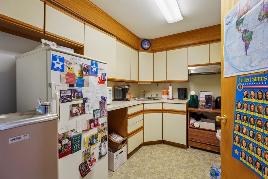 More Photos Of 214 N Main St, North Wales Office Residential For Sale