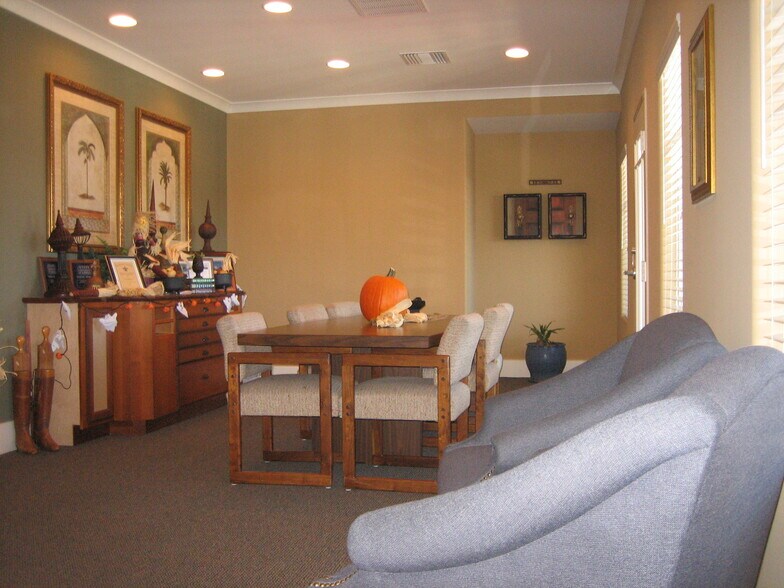 More Photos Of 437 N Riverside Ave, Rialto Loft Creative Space For Sale