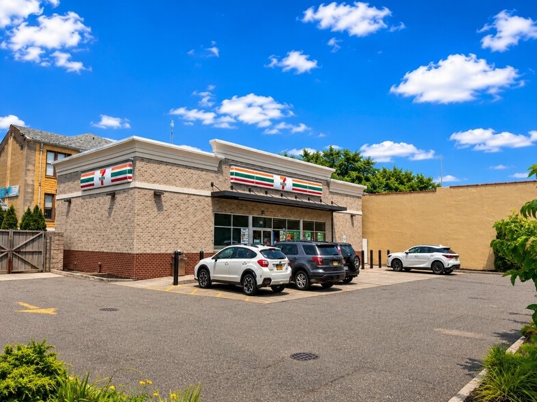 Primary Photo Of 136 Hempstead Tpke, West Hempstead Convenience Store For Sale