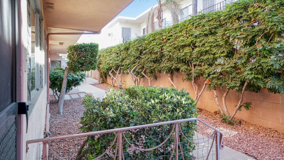 More Photos Of 3310 Keystone Ave, Los Angeles Apartments For Sale