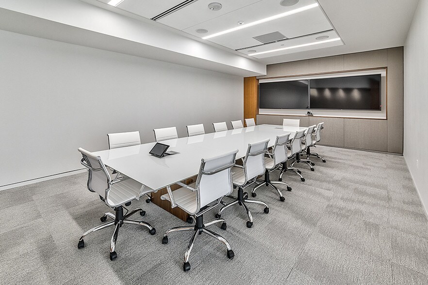 More Photos Of 6688 N Central Expy, Dallas Unknown For Lease