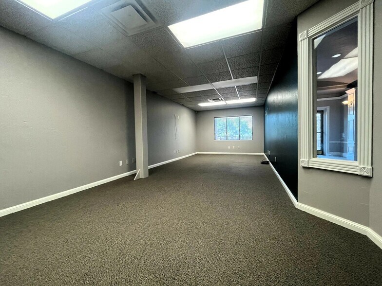 More Photos Of 710 Cedar Lake Blvd, Oklahoma City Office For Lease