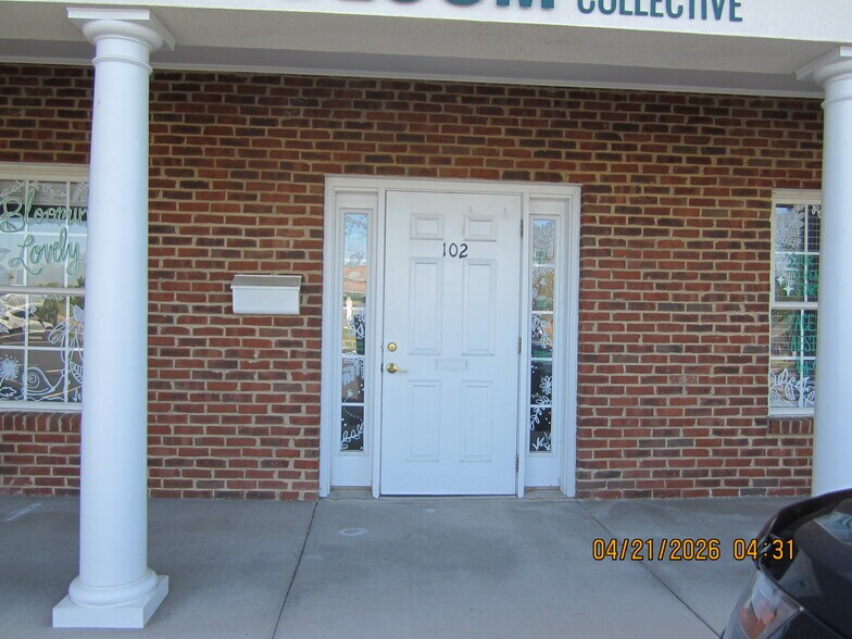 More Photos Of 1569 Jefferson Hwy, Fishersville Office For Lease