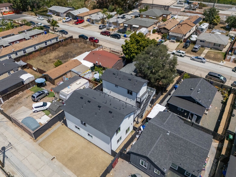 More Photos Of 3546-3552 47th St, San Diego Apartments For Sale