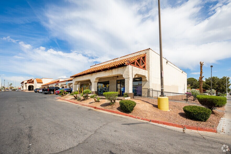 Primary Photo Of 1360 E Flamingo Rd, Las Vegas Drugstore For Lease