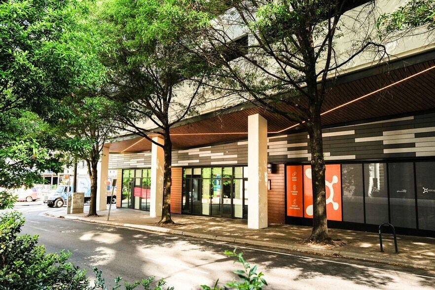More Photos Of 100 West Third St, Charlotte General Retail For Lease