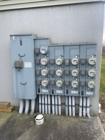 More Photos Of 321 Grove City Rd, Slippery Rock Apartments For Sale