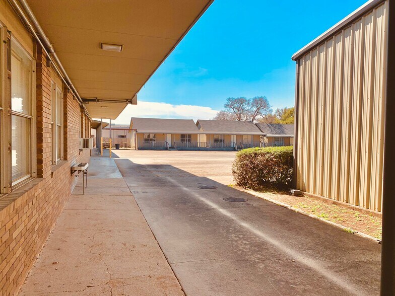 More Photos Of 5703 Blanco Rd, San Antonio Schools For Sale