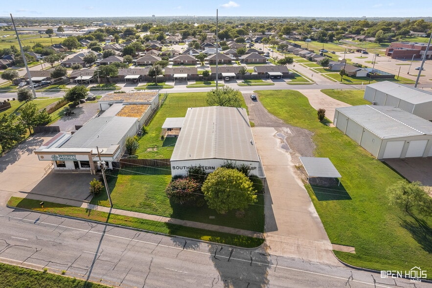 Primary Photo Of 4200 Henry S Grace Fwy, Wichita Falls Office For Lease