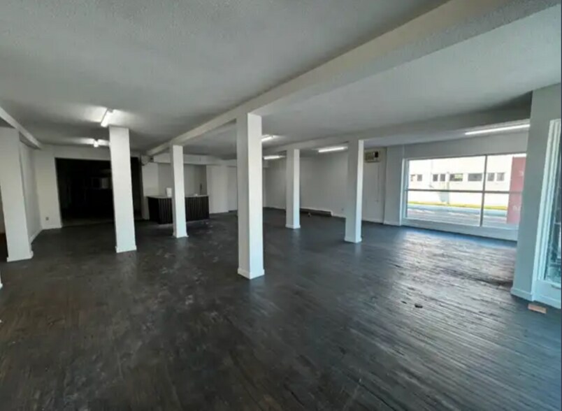 More Photos Of 310 Rue Notre-Dame, Gatineau Storefront Retail Residential For Lease