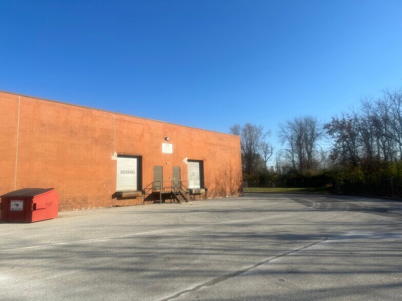 More Photos Of 306 Commerce Dr, Exton Industrial For Sale
