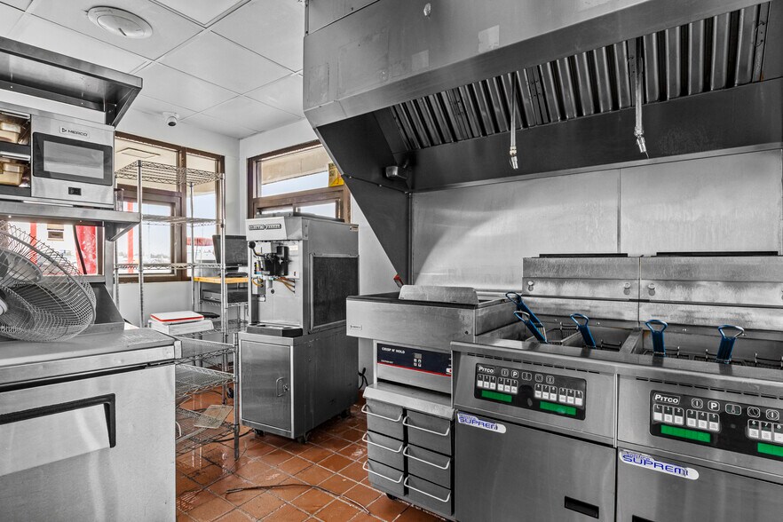 More Photos Of 1478 W Lexington Ave, Winchester Fast Food For Lease