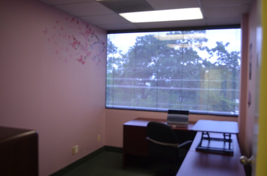 More Photos Of 438 N Frederick Ave, Gaithersburg Medical For Sale