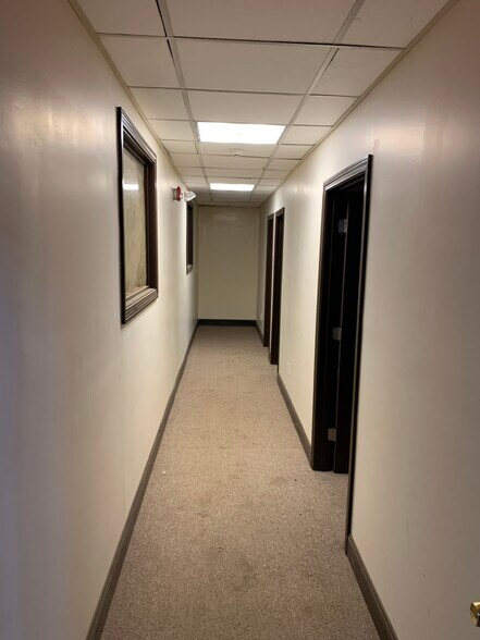 More Photos Of 133 Winthrop Ave, West Warwick Warehouse For Lease