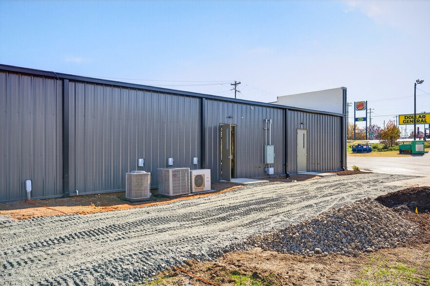 More Photos Of 201-229 Charlotte Hwy, Lyman Unknown For Lease