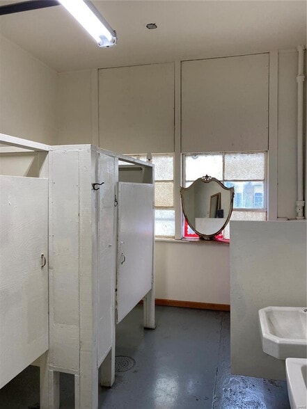 More Photos Of 3018-3020 Brantner Pl, Saint Louis Office For Sale