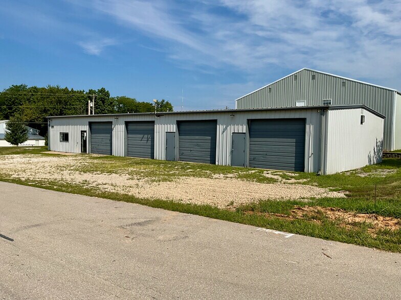 More Photos Of 3690 Kaiser Rd, Kaiser Warehouse For Sale