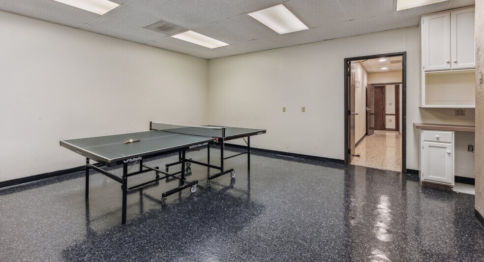 More Photos Of 1001 S Sherman St, Richardson Coworking Space