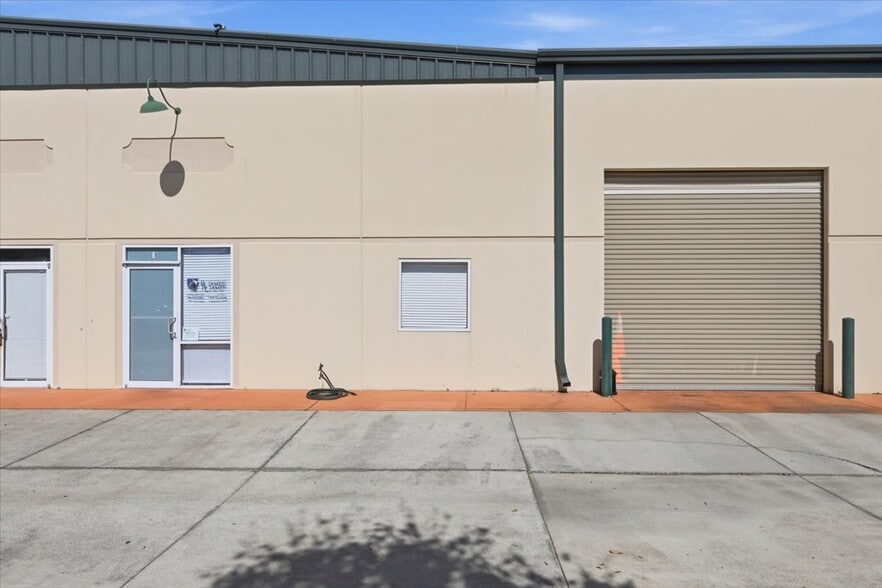 More Photos Of 1220 Biscayne Blvd, Deland Warehouse For Sale