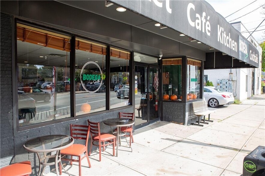 Primary Photo Of 371-373 Smith St, Providence Storefront For Sale