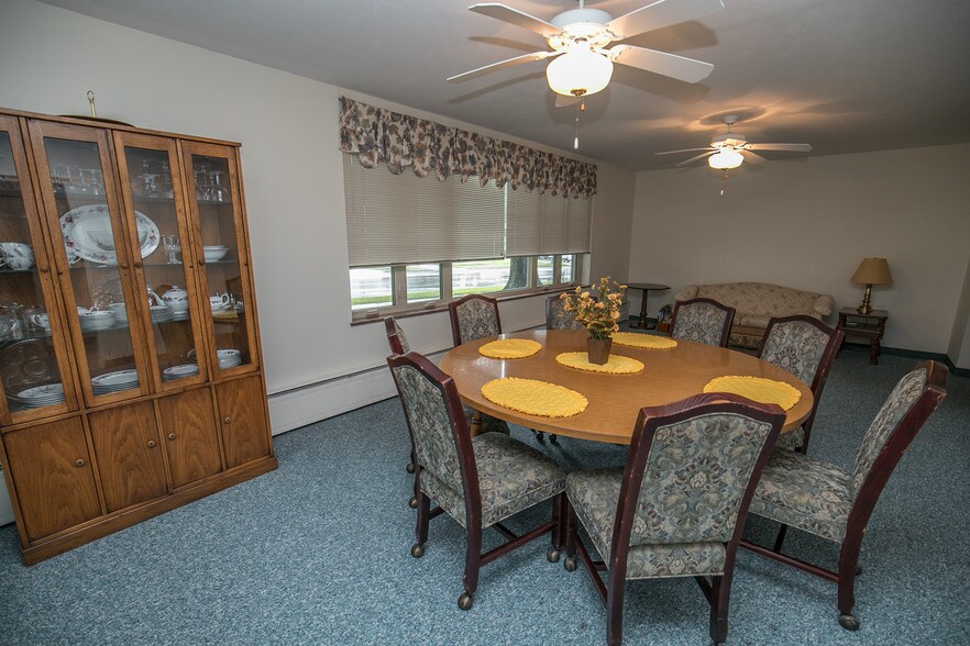 More Photos Of 2425 N Taylor Rd, Cleveland Heights Religious Facility For Sale