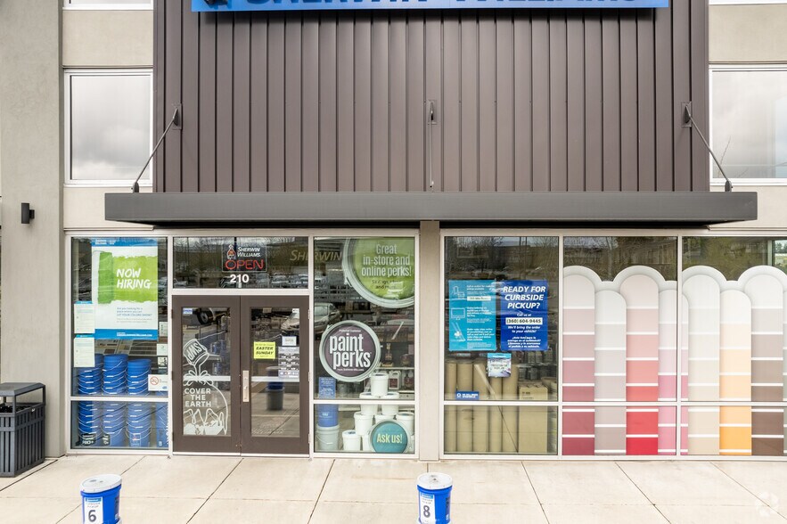 More Photos Of 301 NE 192nd Ave, Camas Storefront Retail Office For Sale