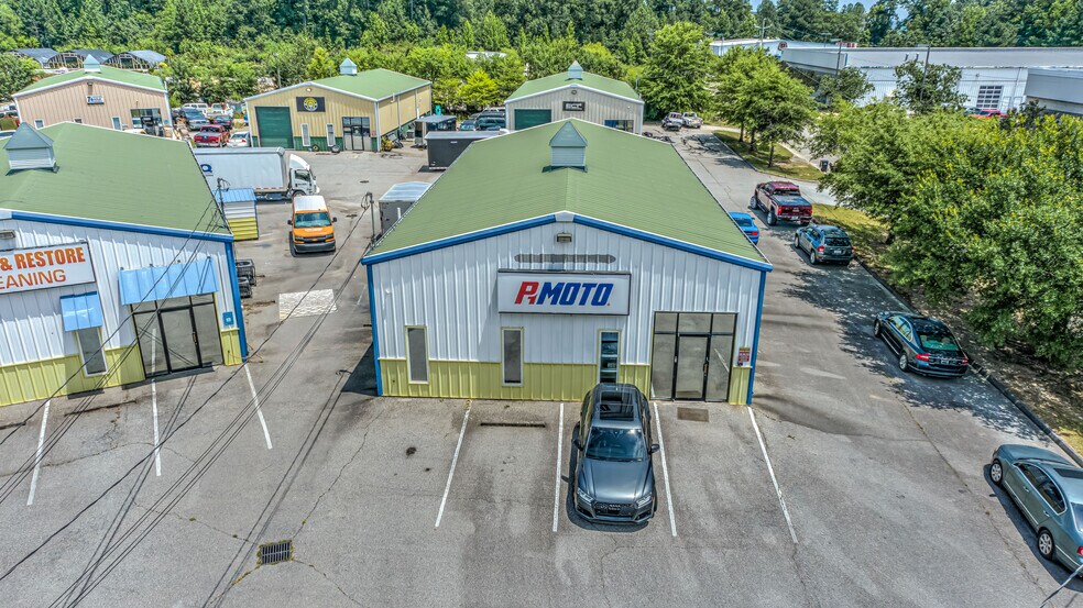 More Photos Of 3002 River Watch Ln, Augusta Flex For Sale