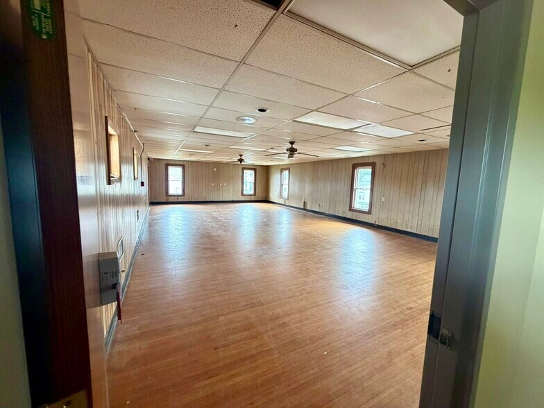 More Photos Of 603 Ridge Rd, Webster Freestanding For Lease