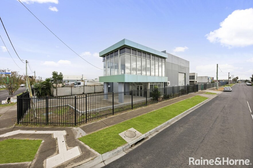 More Photos Of 46 Balfour Avenue, Sunshine North Warehouse For Lease