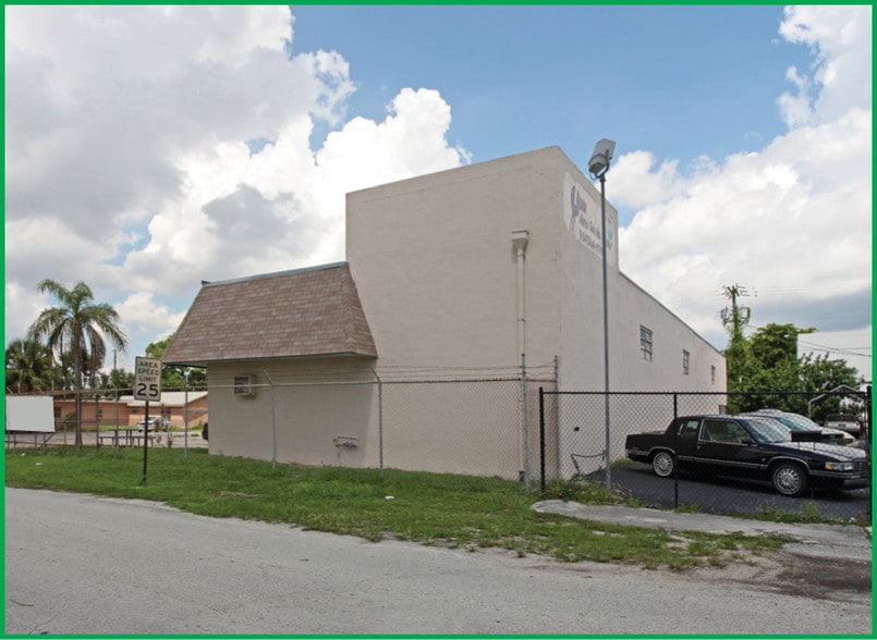 More Photos Of 101 NW 43rd St, Oakland Park Auto Repair For Sale
