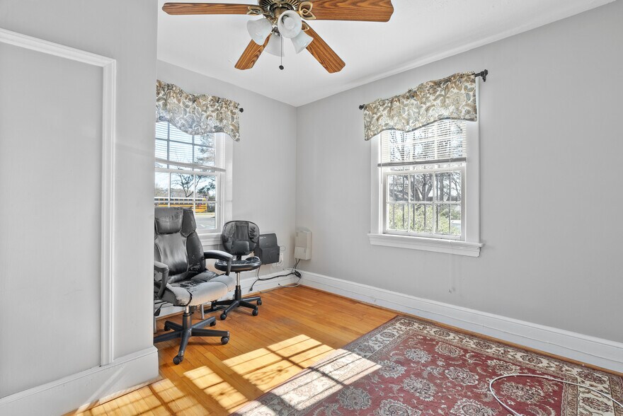 More Photos Of 605 E Nine Mile Rd, Highland Springs Office Residential For Sale