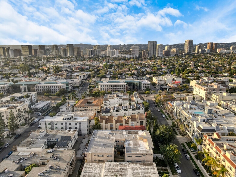 More Photos Of 1833 Westholme Ave, Los Angeles Apartments For Sale